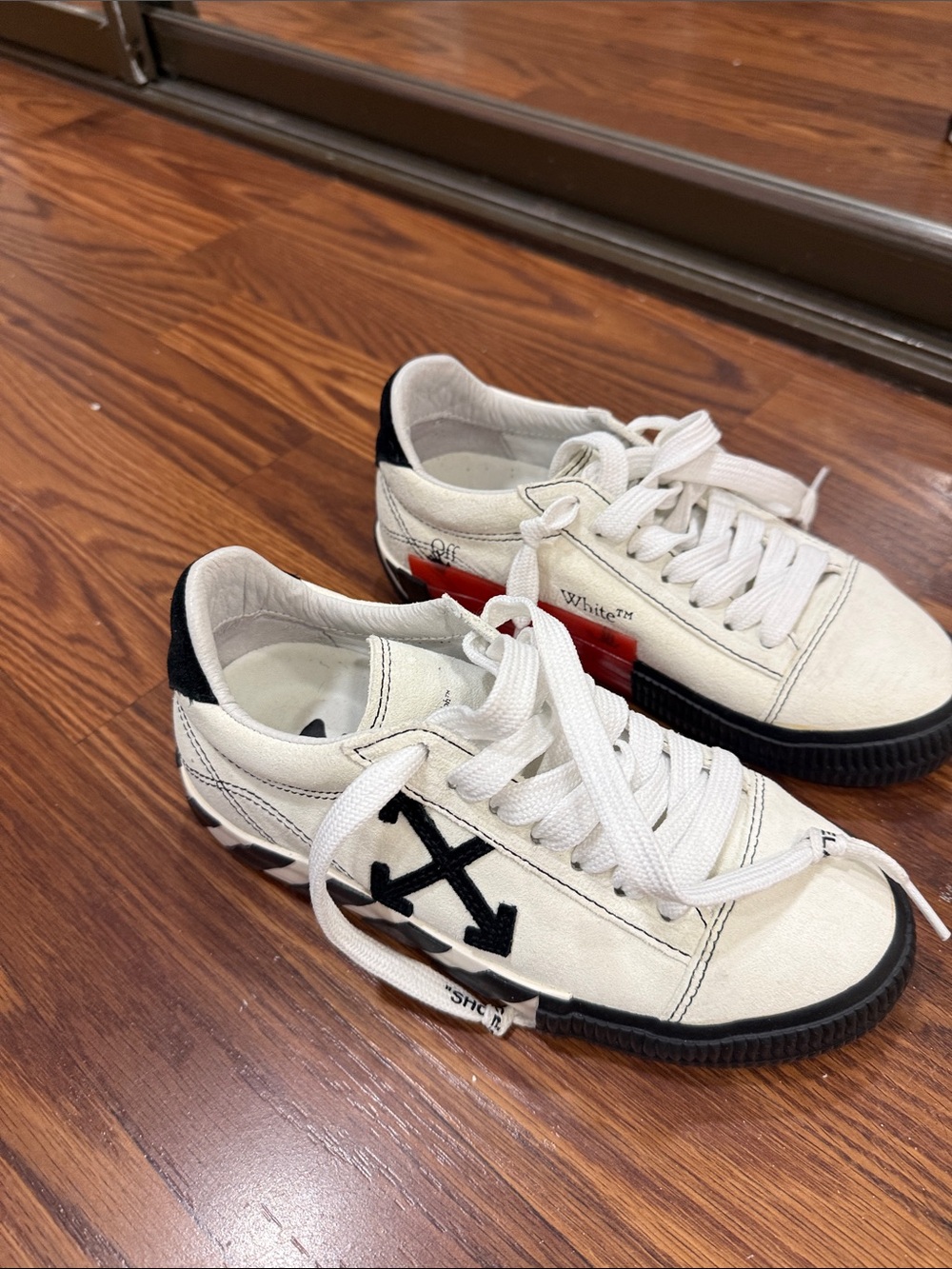 Off-White Kids White Sneakers with Black Arrow and Red Side Panel